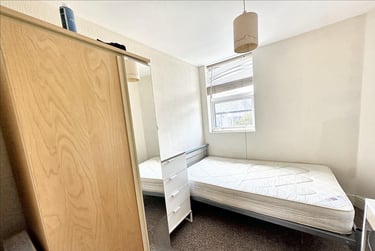 4 bed flat, Seymour Avenue, Lipson, Plymouth, PL48RB - Image 5